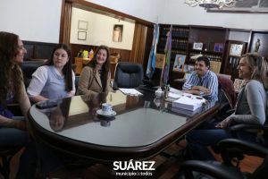 Entrega de aportes económicos del municipio a instituciones educativas