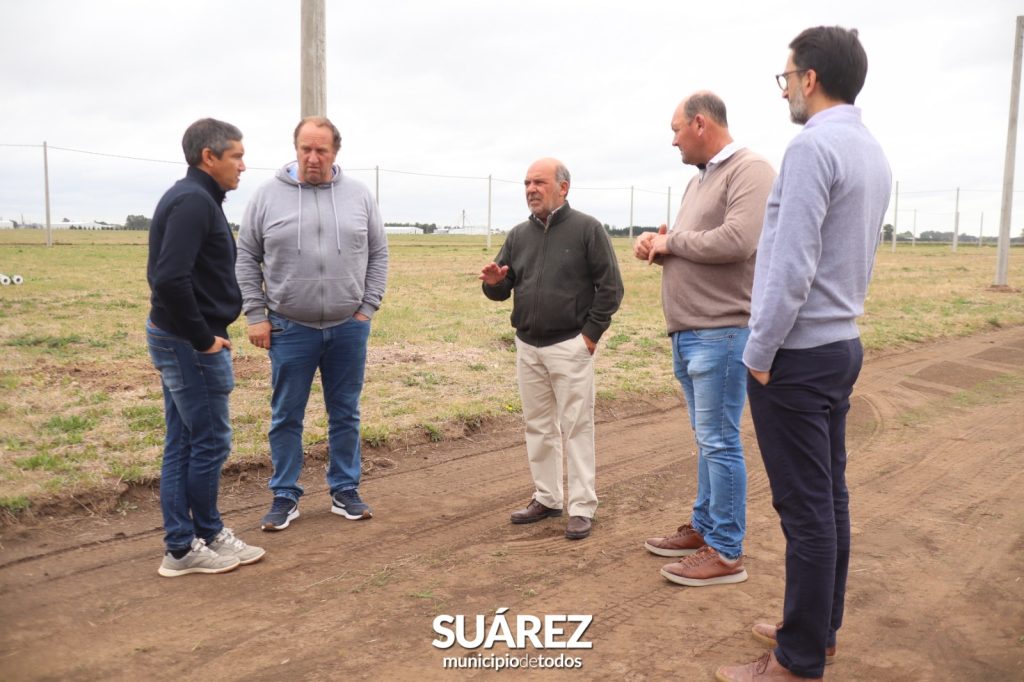 Recorrida por obras que se ejecutan en el distrito con el apoyo del Gobernador