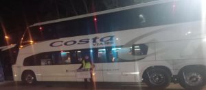 Casi se quedan sin viaje de egresados: choferes dan positivo de cocaína