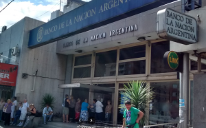Guerra a los intendentes: cierra la primera sucursal del Banco Nación en la provincia