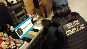 Megaoperativo contra la pornografía infantil: 114 allanamientos y 70 nenes rescatados