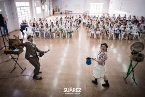 “Cosa e´ mandinga” dejó su encanto en el SUM de la Primaria N° 7