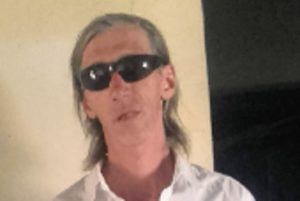 Solicitan colaboración para dar con el paradero de este hombre