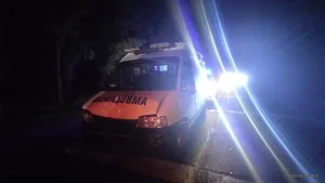 Se atendió en la guardia del Hospital y luego sustrajo la ambulancia