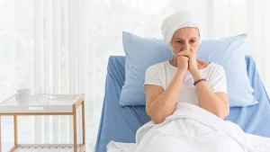 mujer enferma cancer