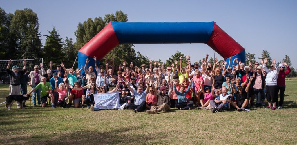 Gran participación y entusiasmo, en el triatlón de personas mayores