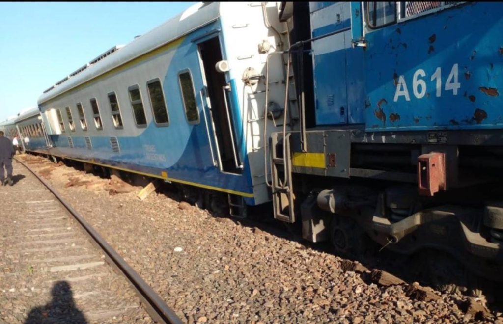 Descarriló otro tren de pasajeros en provincia y advierten por la desinversión ferroviaria