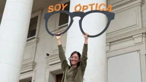 Derribar barreras propias y ajenas: se recibió en la UNS la primera estudiante sorda