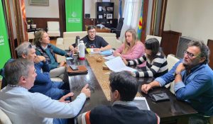 Intendente vecino anunció un recorte del 13% de los salarios y el sindicato aceptó