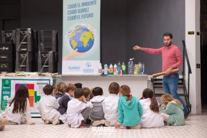 En primera etapa el Municipio entregó cajas didácticas a ocho escuelas primarias